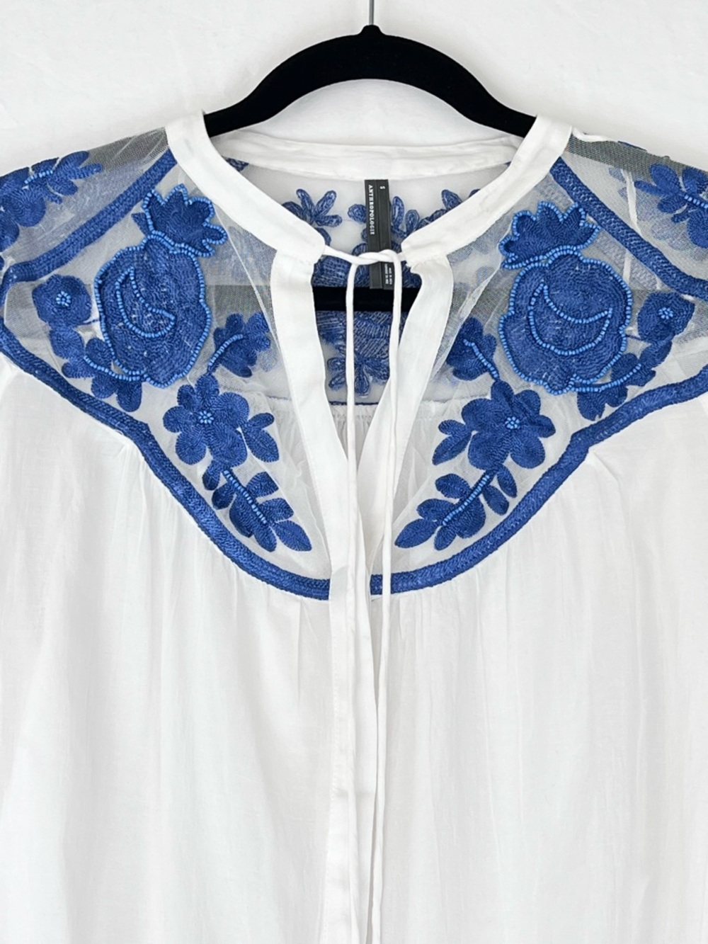 Anthropologie Long-Sleeve Lace Blouse White Blue Sz S Embroidered Beaded Relaxed - Picture 6 of 16